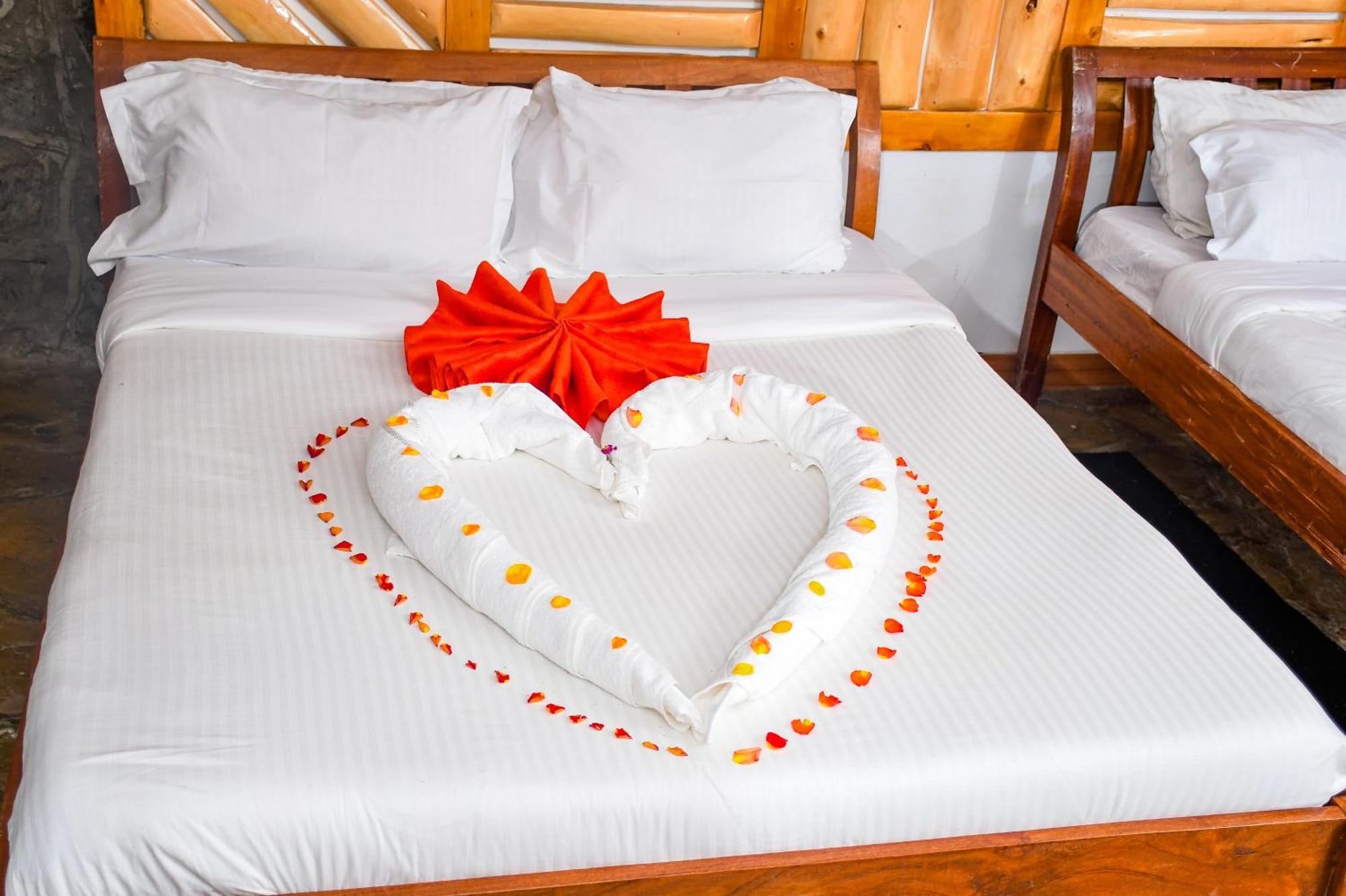 Dovenest Lodge Naivasha Dış mekan fotoğraf