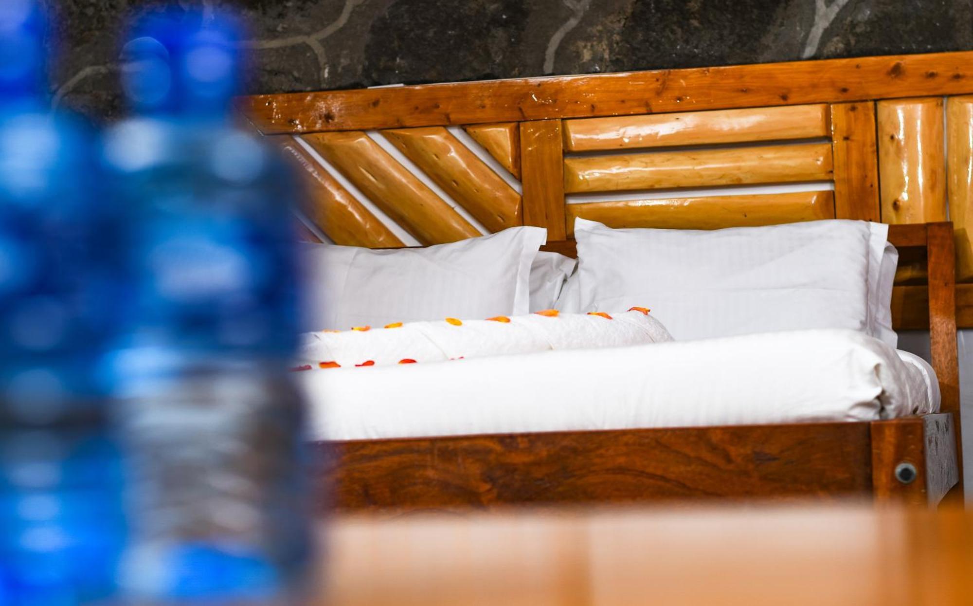Dovenest Lodge Naivasha Dış mekan fotoğraf