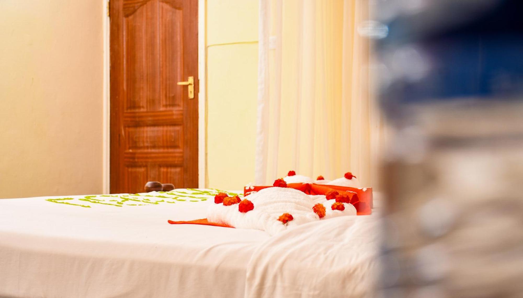 Dovenest Lodge Naivasha Dış mekan fotoğraf
